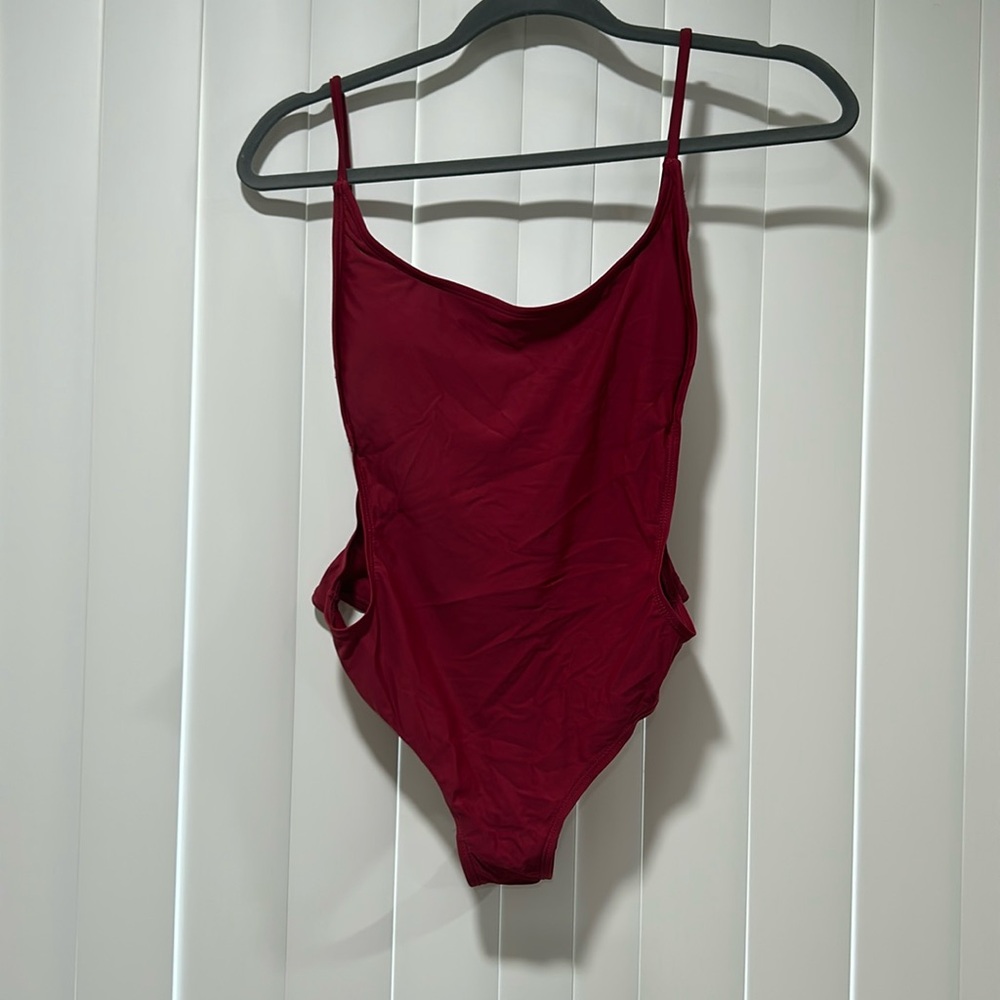 Women’s medium one piece bathing suit